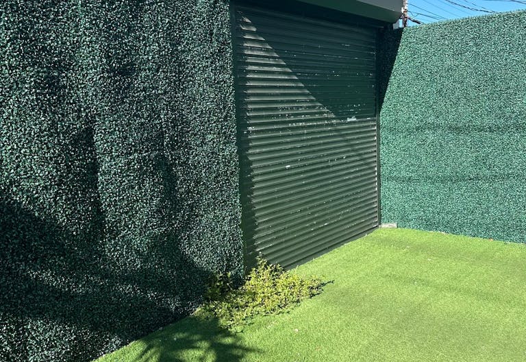 Freestanding Building for Rent During Art Basel - w/outdoor - Image 4