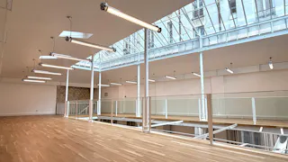 Loft industriel avec verrière zénithale - Image 16
