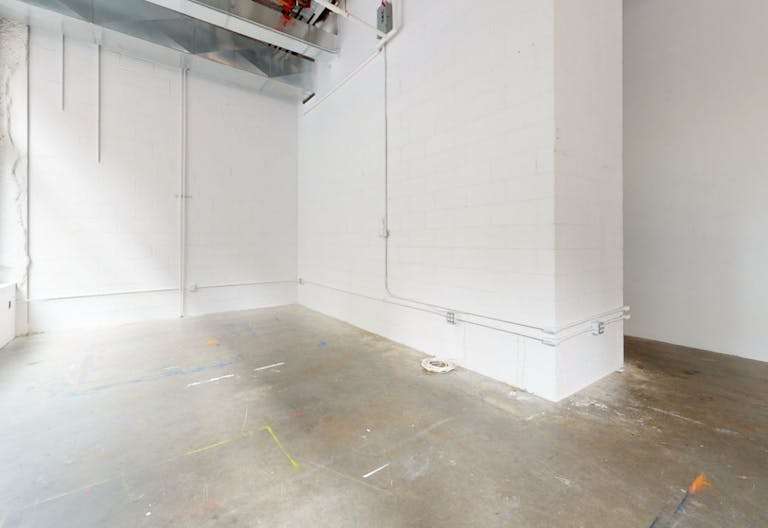 Broadway Retail Space - Image 3