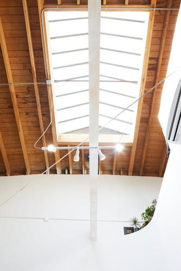 Photo/Video Studio - Image 4