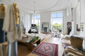 Superb Showroom Rue de Rivoli - Image 4