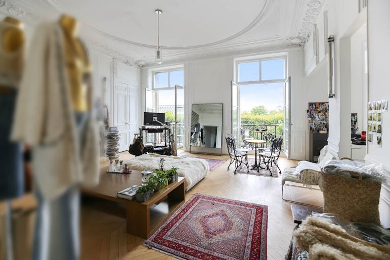 Superb Showroom Rue de Rivoli - Image 4