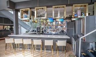 Stunning Hotel at South Beach with all amenities for your event - Image 8