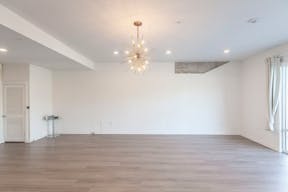 Unique Space in Trendy St. Elmo District - Image 1