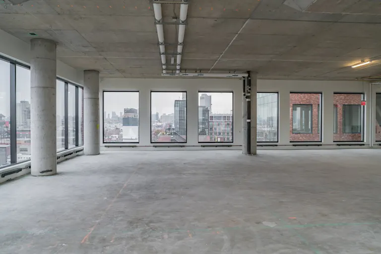 Amazing Showroom in Williamsburg - Image 3