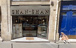 Boutique Shop Haut-Marais Rue du Temple - Image 0