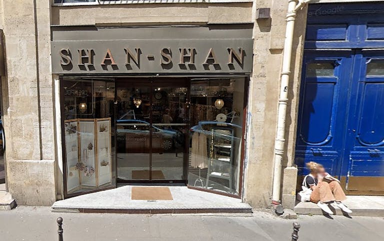 Boutique Shop Haut-Marais Rue du Temple - Image 0