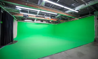 Chic industrial space with a cyc stage - Image 8