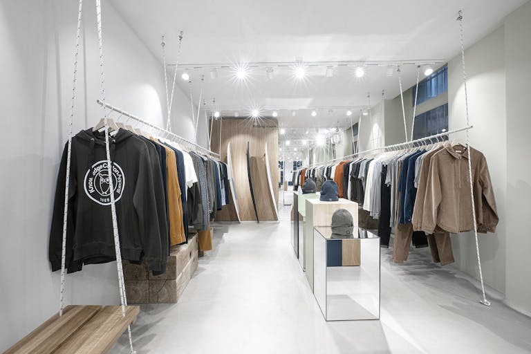 Boutique - Showroom Le Marais Rue du Temple - Image 4