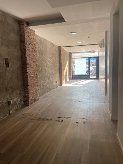 Empire Blvd Pop Up Shop Available BK Lefferts / Crown Heights - Image 1