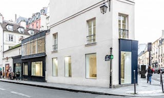 Rue de Turenne Corner Pop Up Boutique - Image 0