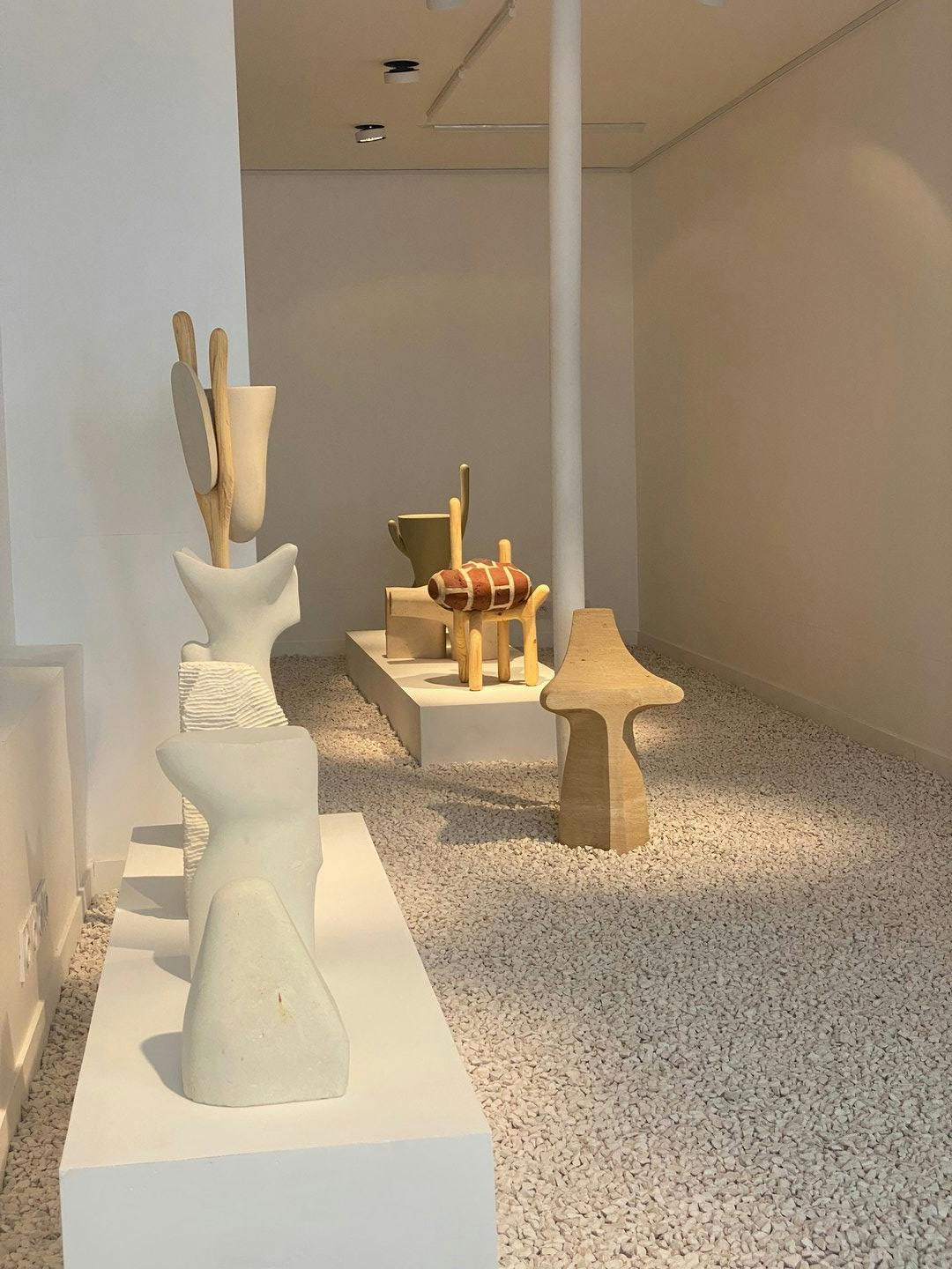 48 sqm Art Gallery and Showroom in le Haut Marais, Paris