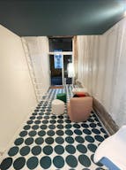 Boutique in the heart of Saint-Germain-des-Pr�s - Image 3