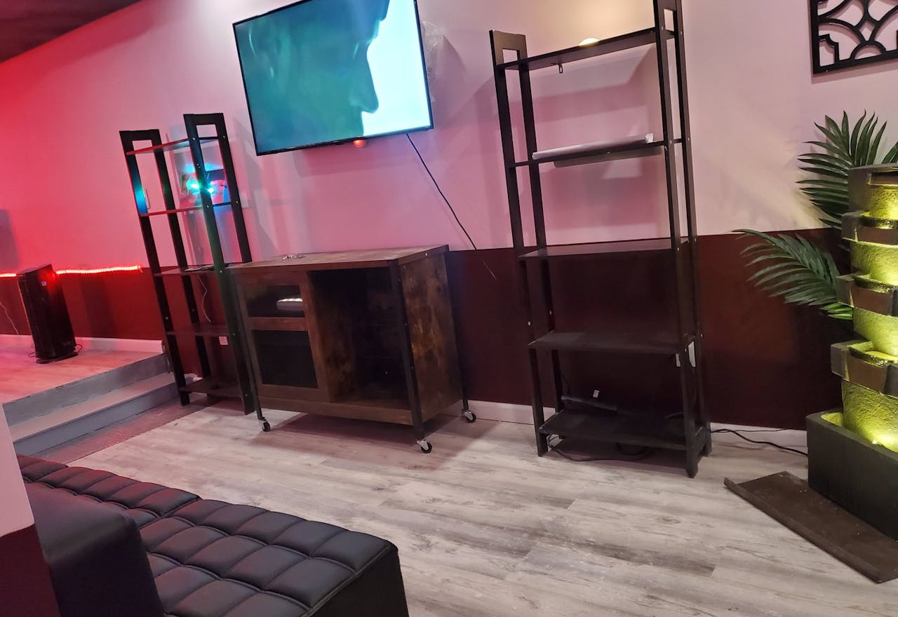 Rent Your Space for That Special Occasion (Metropolitan Ave. Forest Hills) - Image 1