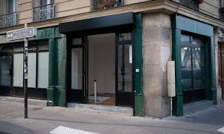 Two-level boutique and underground space - Image 0