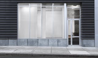 Street Level Chelsea Gallery with Outdoor Terrace - Image 3