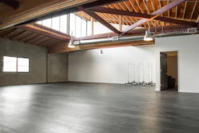 East LA Skylight Studio - Image 8