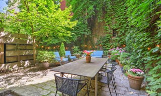 West Village Garden Oasis - Image 6