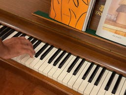 West Village Storefront + Showroom Gallery—Sunlit + Design Led - Image 6