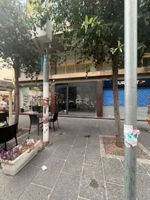 Spazio pop-up perfetto nella zona turistica e centrale di Napoli - Image 0
