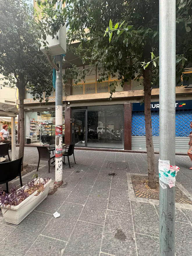 Spazio pop-up perfetto nella zona turistica e centrale di Napoli - Image 0