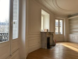 Apartment Showroom in Saint-Germain - Image 13