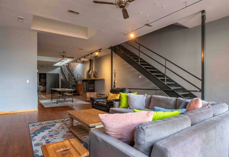 Artsy & Homey Wicker Park Loft - Image 2