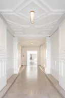 Grand Showroom Le Marais - Image 8