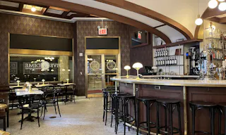 Vntage downtown cocktail bar on the ground floor of the historic Woolworth Building - Image 0