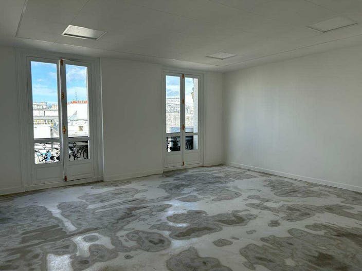 Haussmannian Style Apartment for Rent - Ideal Fashion Week Showroom - Image 1