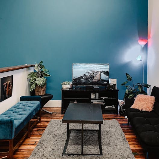 Industrial Riverside Creative Studio Loft - Image 3