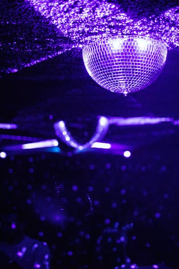 LES Nightclub - Image 4