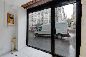 Belle Boutique pr�s du Sacr� Coeur, Montmartre - Image 6