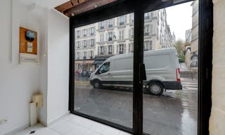 Belle Boutique pr�s du Sacr� Coeur, Montmartre - Image 6