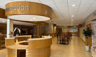 Assembly in the heart of Uptown Minneapolis - Image 3