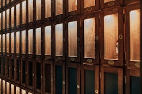 BEAUTIFUL SPEAKEASY BAR AND LOUNGE WITH FIREPLACE - Image 6