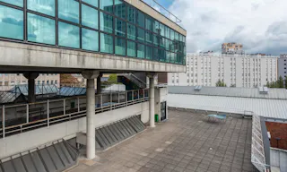 Batiment Institutionnel - Image 0