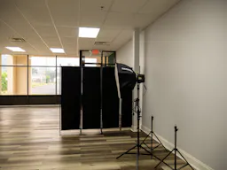 Natural Light Creative Space! - Image 6