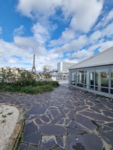 Unique Building Near Eiffel Tower - Ancien garage avec vue Tour Eiffel - Image 3