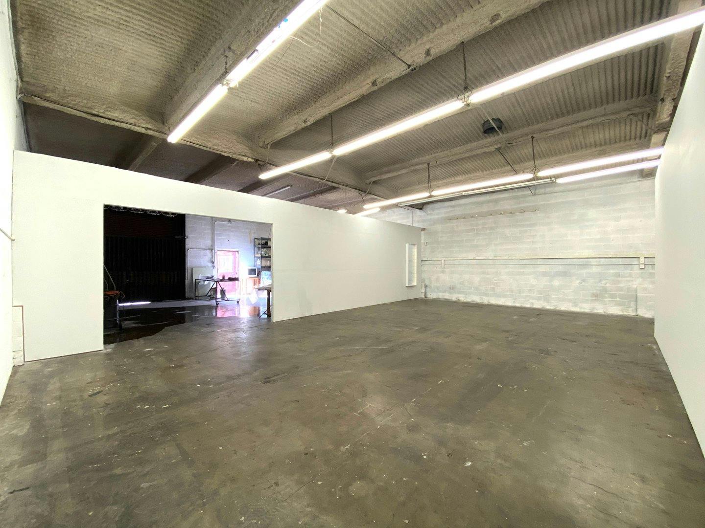 1,600 Square Foot Gallery and Photoshoot Space in Los Angeles