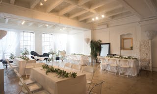 DTLA Grand Loft with High Ceilings - Image 13