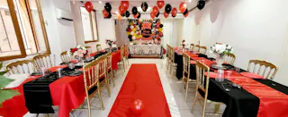 Rue de bellevue Showroom - Image 3