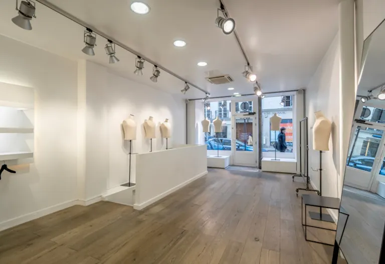 Popup store on rue de Turenne - Image 1