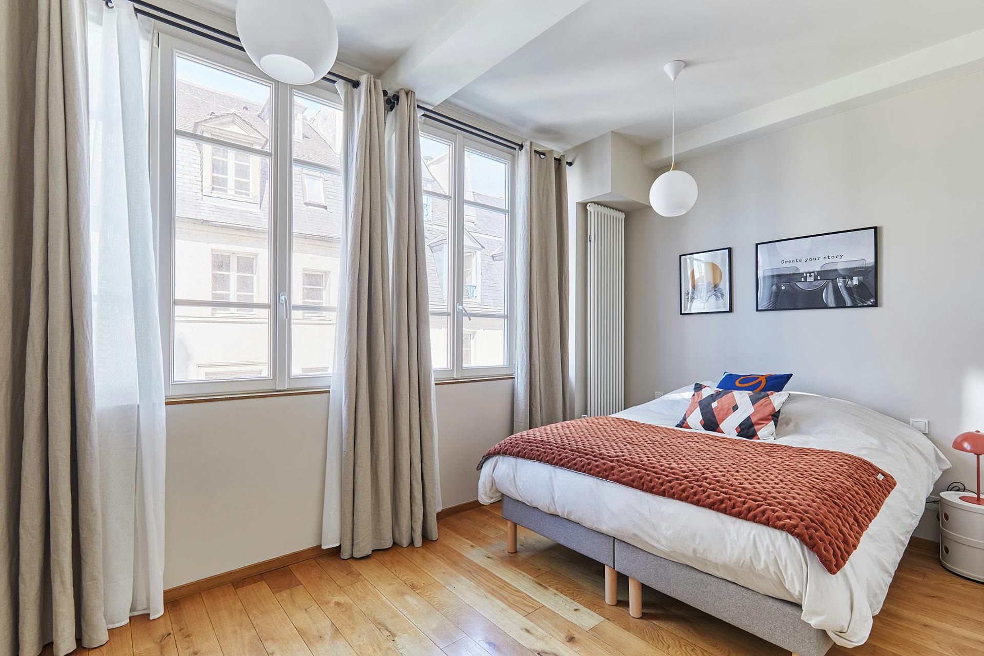 120 sqm Event Space on Rue de Bretagne, Paris