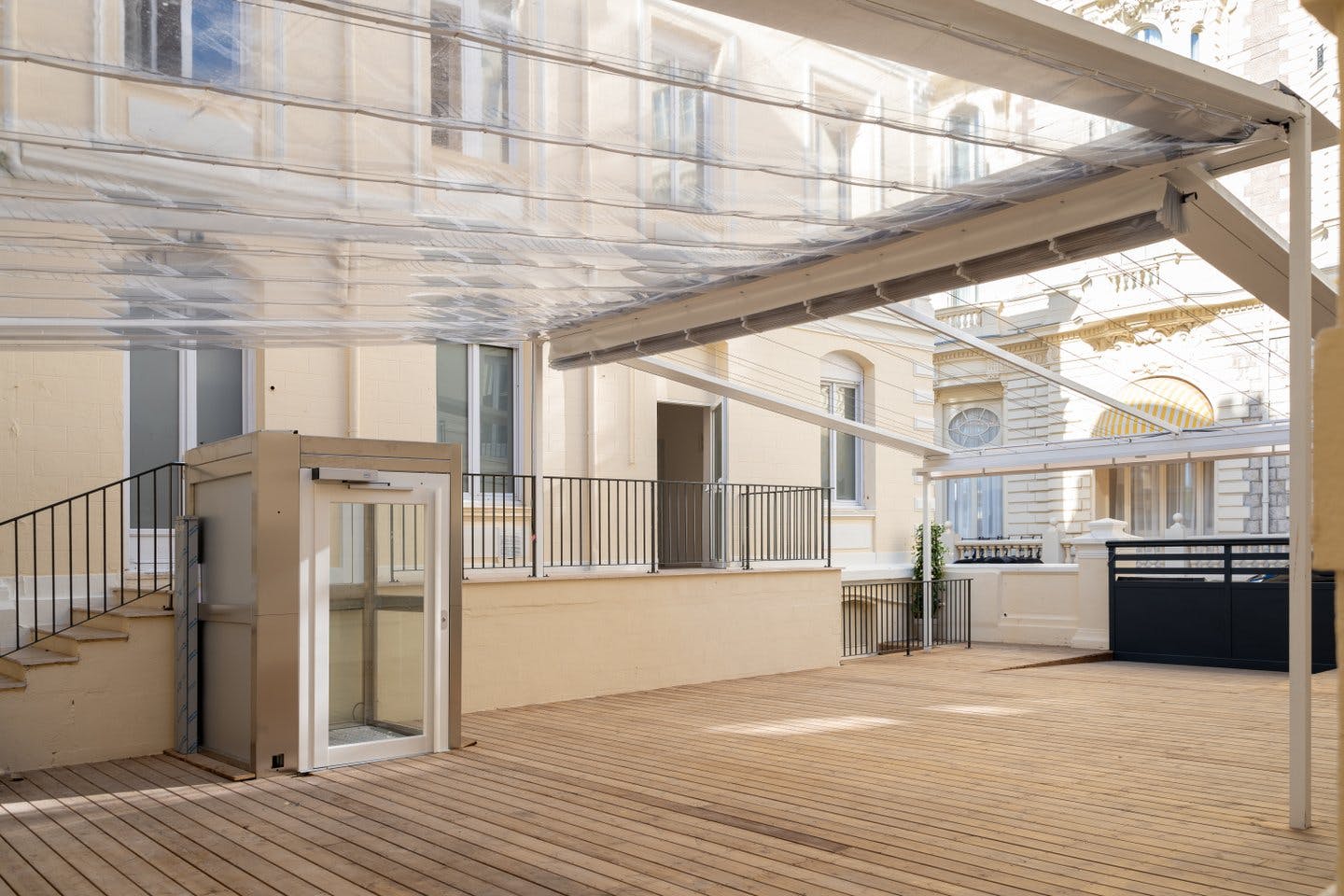 Espace Croisette - Large Commercial Venue in Cannes