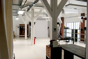 Studio Photo de 95m², Paris - Image 2