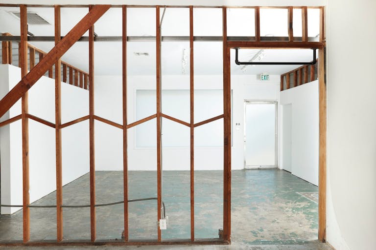 East LA's Premier Photo Studio - Image 3