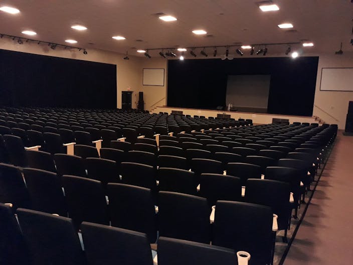 Large AV Theater Rental w/ Additional Space - Image 3