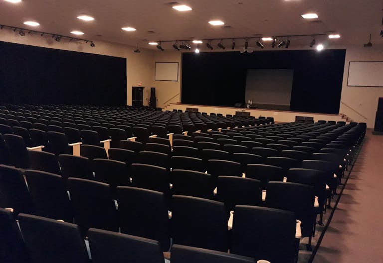 Large AV Theater Rental w/ Additional Space - Image 3