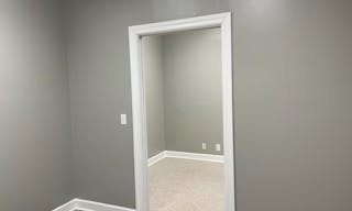 Beauty/wellness space for lease in excellent location! - Image 4